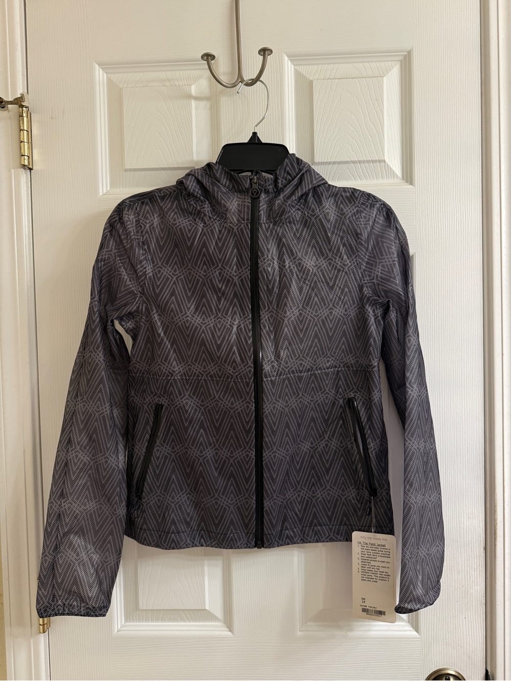 Lululemon Ivivva Girls Rain Jacket NEW WITH TAGS!!